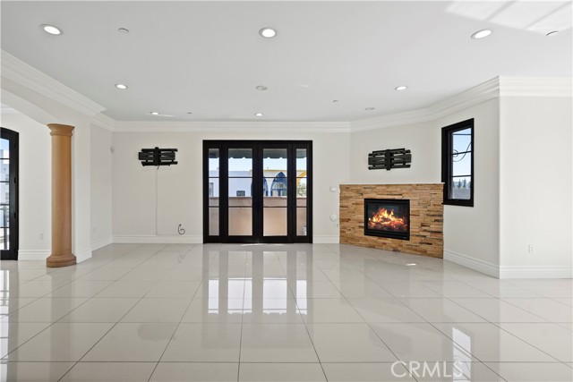 MLS #SR25181328 image #10