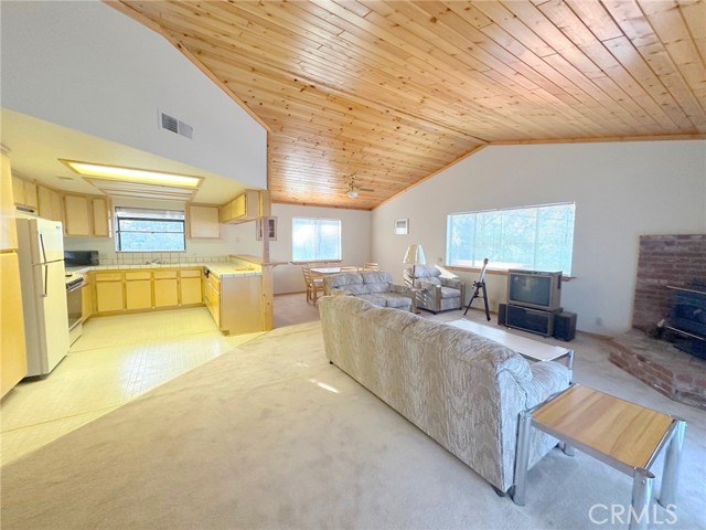 MLS #SR25182043 image #8