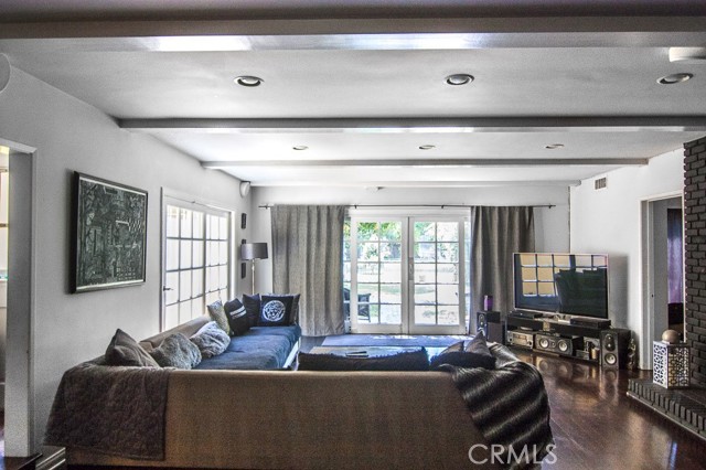 MLS #SR25182180 image #9