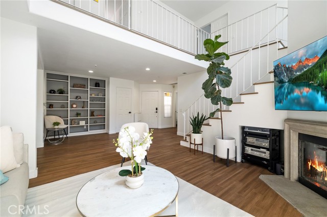 MLS #SR25182349 image #8