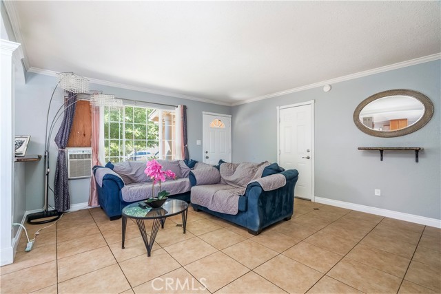 MLS #SR25182515 image #1