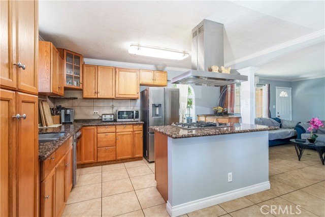MLS #SR25182515 image #9