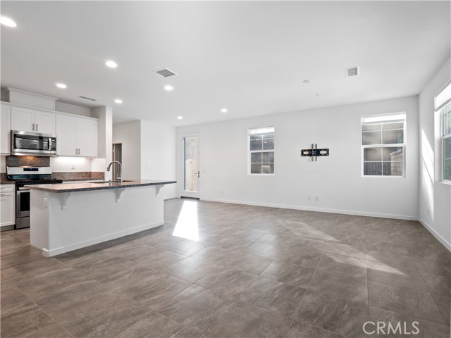 MLS #SR25182566 image #2