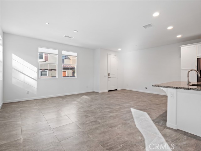 MLS #SR25182566 image #4