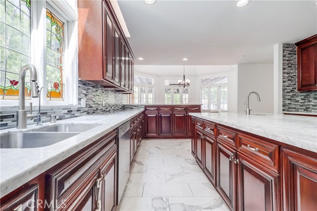 MLS #SR25182864 image #10