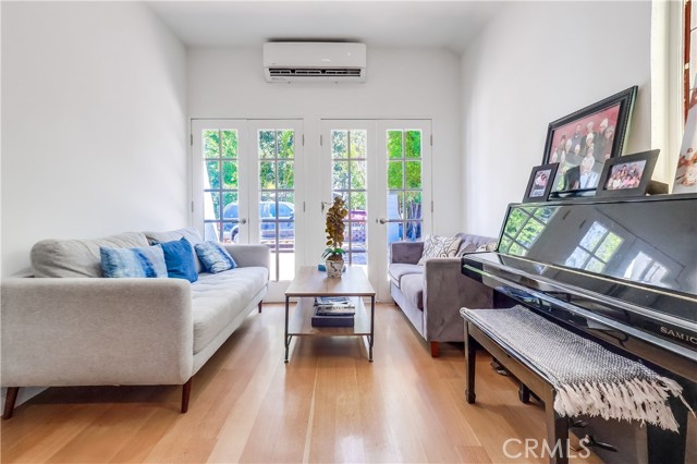 MLS #SR25182864 image #5