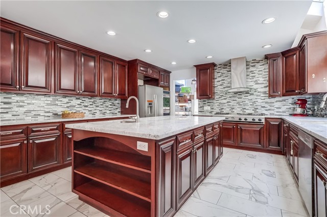 MLS #SR25182864 image #9