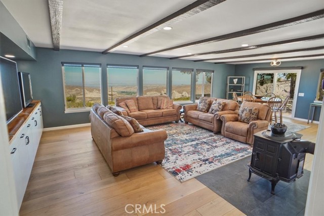 MLS #SR25182977 image #8