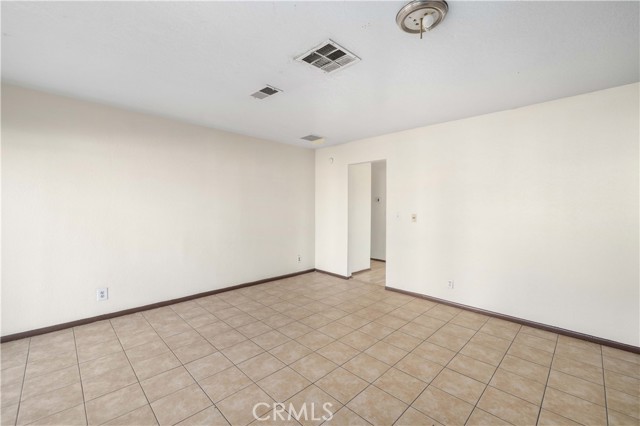 MLS #SR25183091 image #7