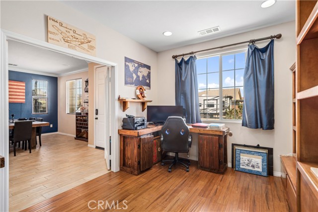 MLS #SR25183137 image #7