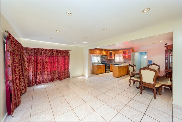 MLS #SR25183261 image #3