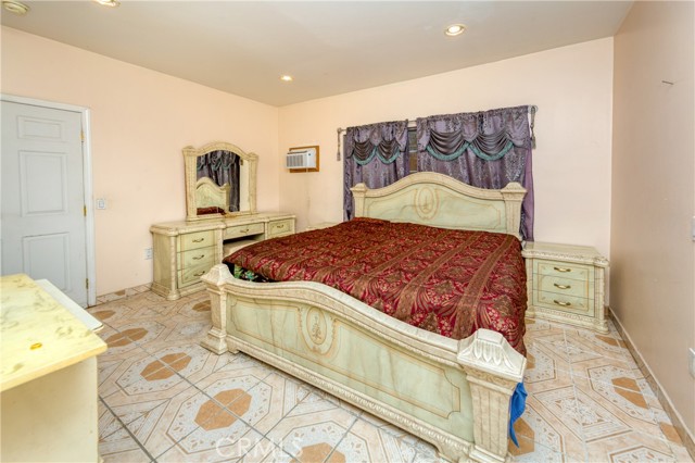 MLS #SR25183261 image #6