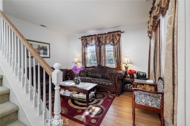 MLS #SR25183608 image #10