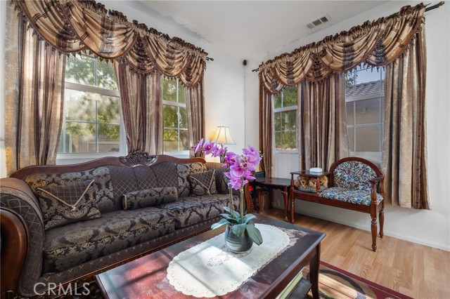 MLS #SR25183608 image #11
