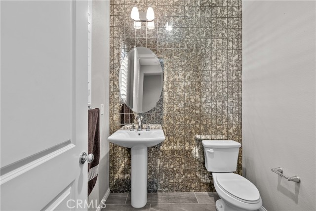 MLS #SR25183609 image #10