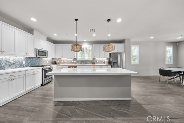 MLS #SR25183609 image #3