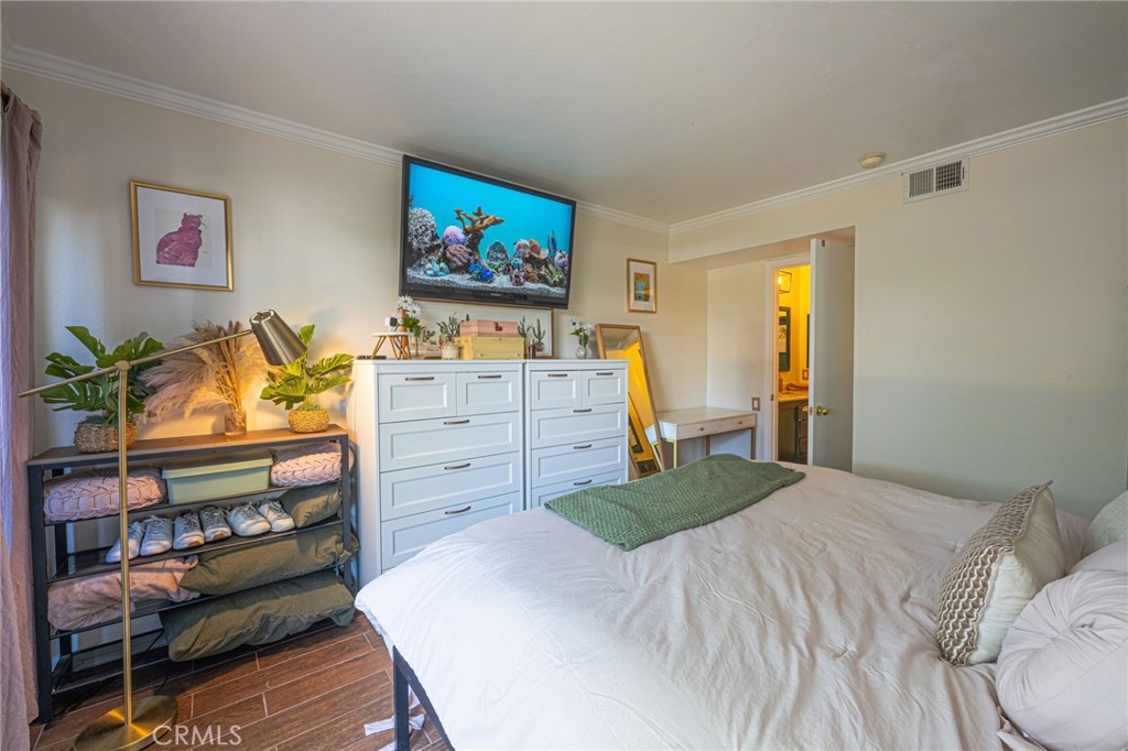 MLS #SR25183659 image #11