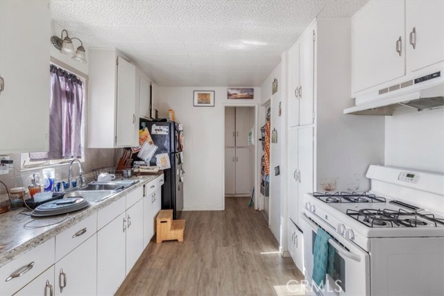 MLS #SR25183793 image #1