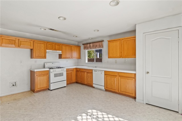 MLS #SR25184051 image #1