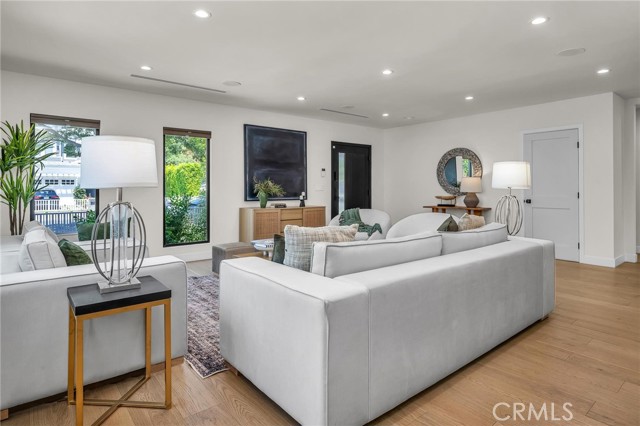 MLS #SR25184130 image #12