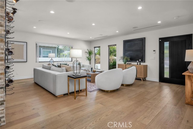 MLS #SR25184130 image #13