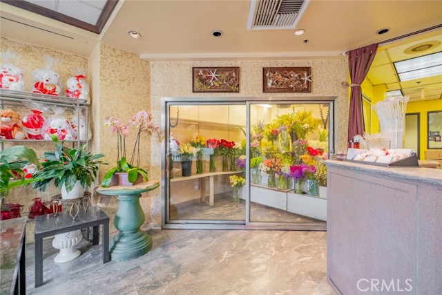 MLS #SR25184618 image #2