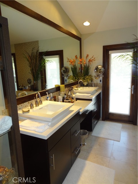 MLS #SR25184753 image #8