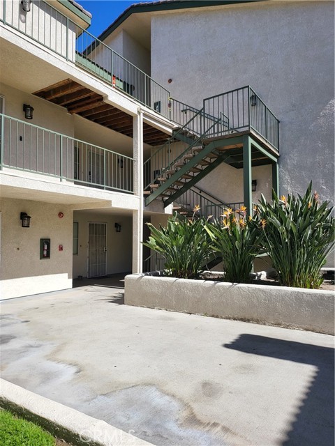 MLS #SR25185236 image #4