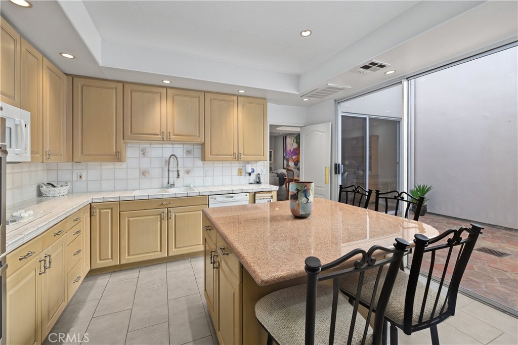 MLS #SR25185760 image #8