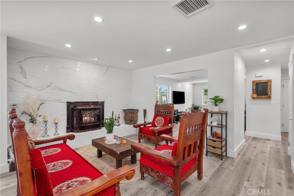 MLS #SR25185843 image #16