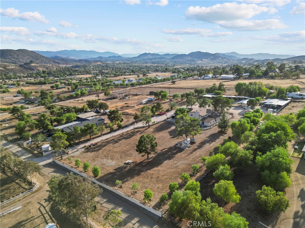 MLS #SR25185843 image #2