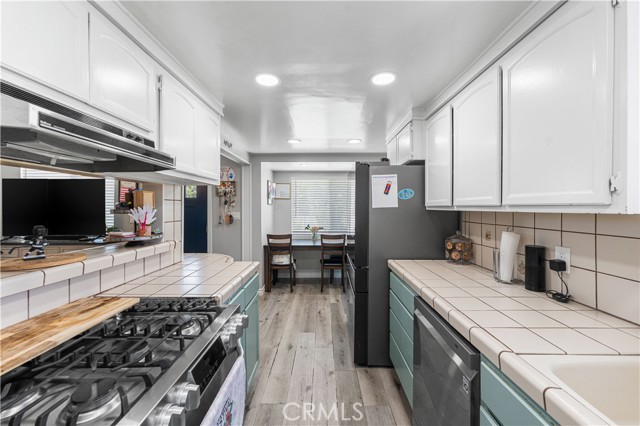 MLS #SR25185889 image #14