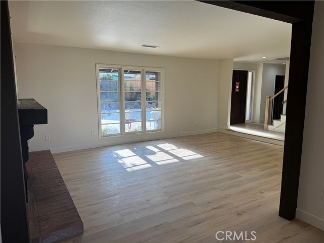 MLS #SR25186057 image #9