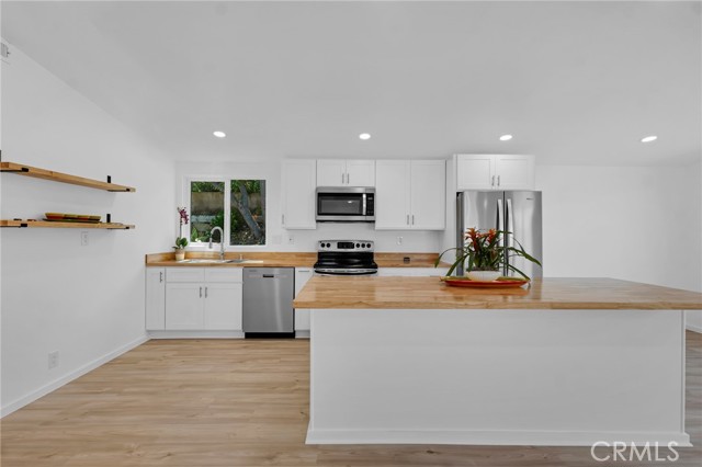 MLS #SR25186412 image #8