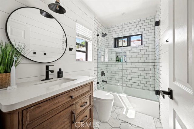 MLS #SR25186567 image #11