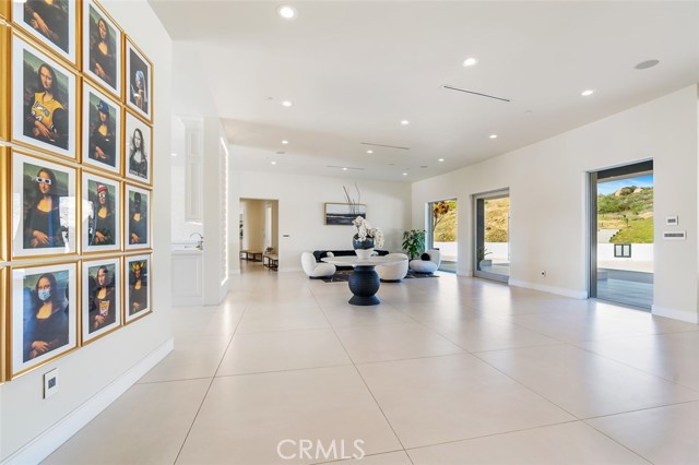 MLS #SR25186642 image #8