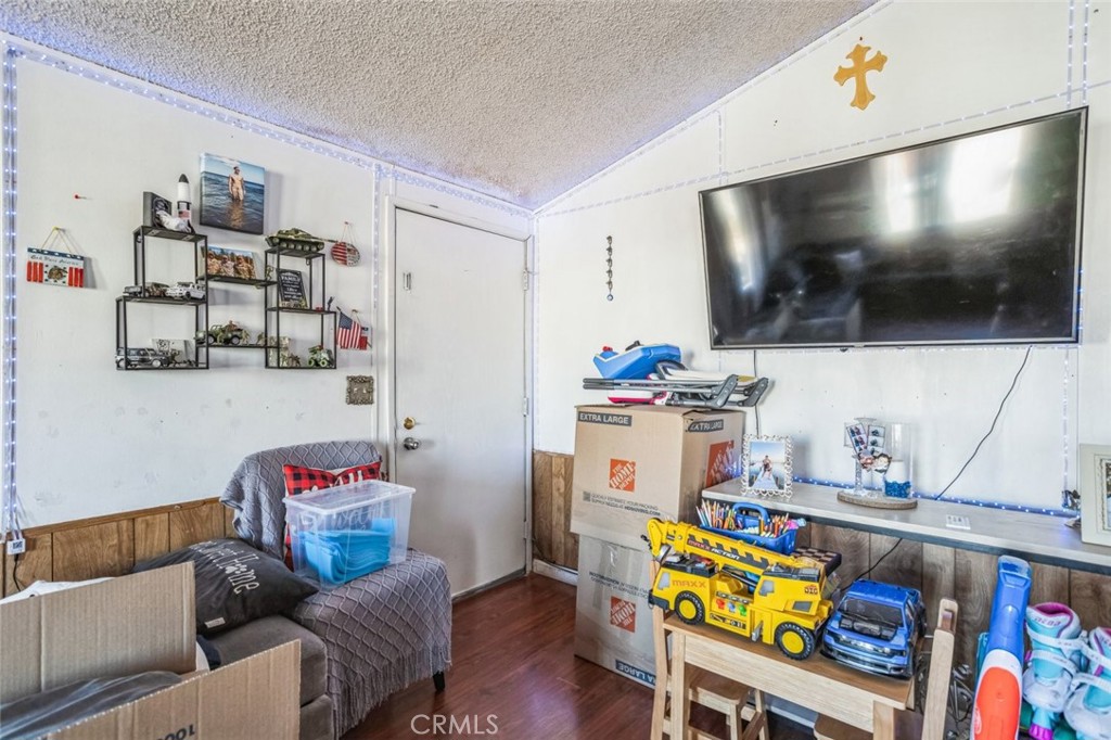 MLS #SR25186936 image #14