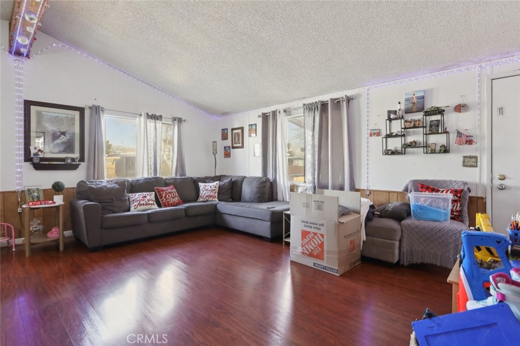 MLS #SR25186936 image #5