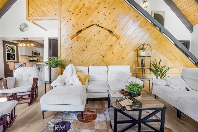 MLS #SR25186963 image #3