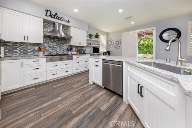 MLS #SR25187005 image #10