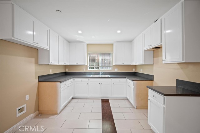 MLS #SR25187192 image #4