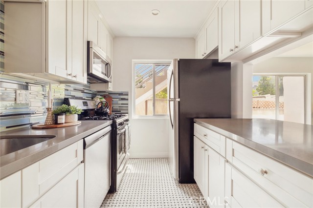 MLS #SR25187510 image #4