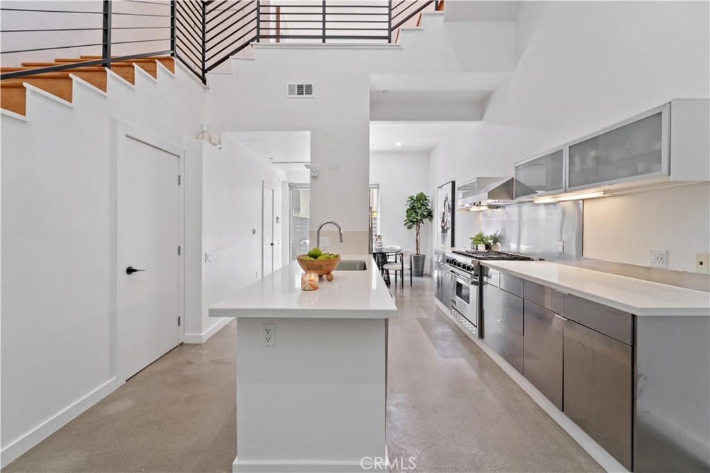 MLS #SR25187526 image #7