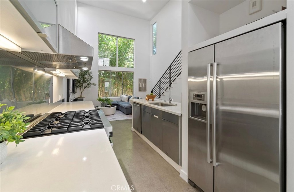 MLS #SR25187526 image #8