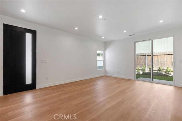 MLS #SR25187638 image #2