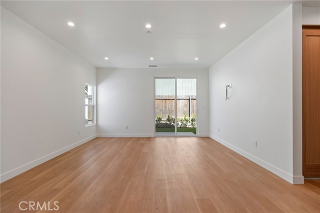 MLS #SR25187638 image #4