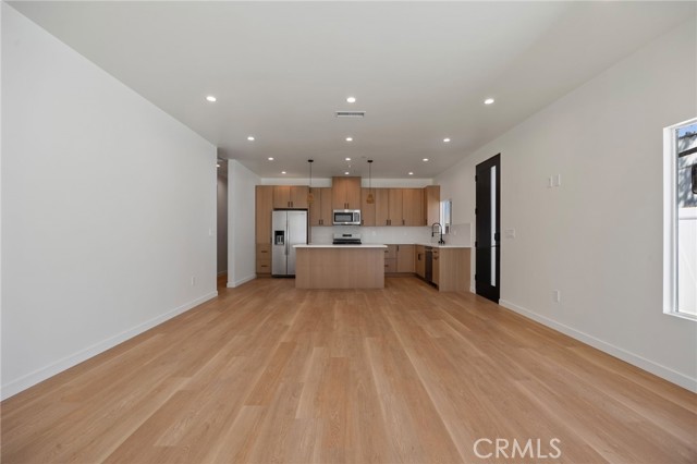 MLS #SR25187638 image #6