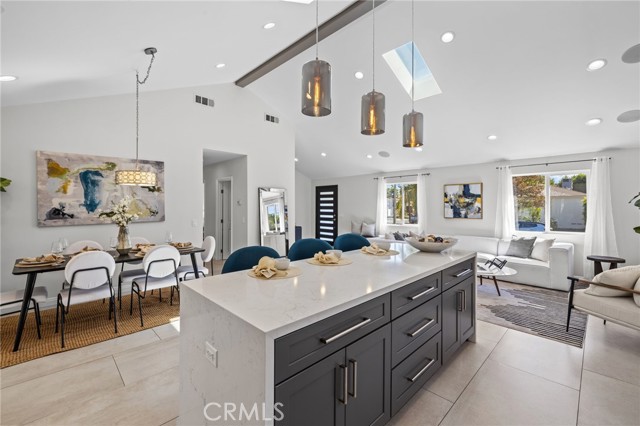 MLS #SR25188275 image #2