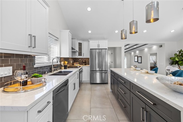 MLS #SR25188275 image #3