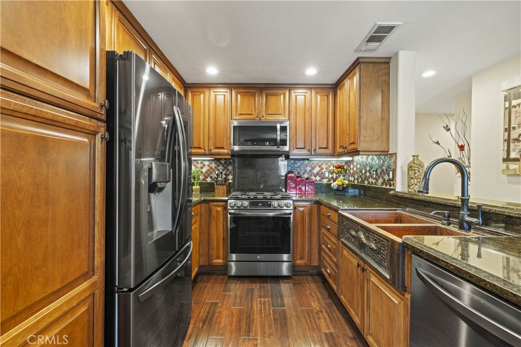 MLS #SR25188887 image #5